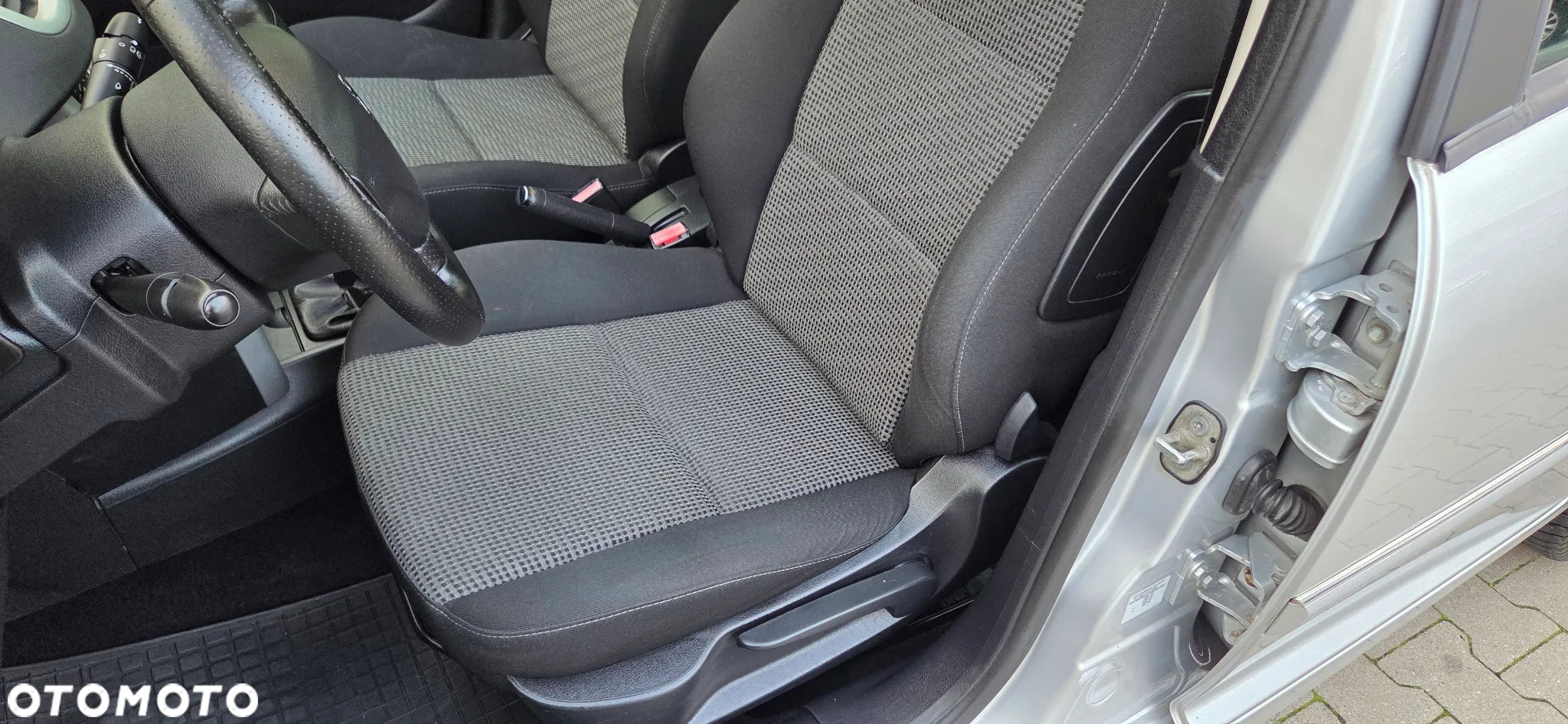 Peugeot 207 1.6 HDi Tendance - 30