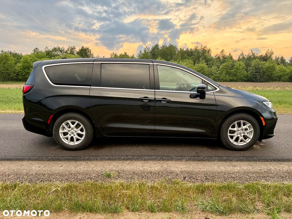 Chrysler Pacifica - 8