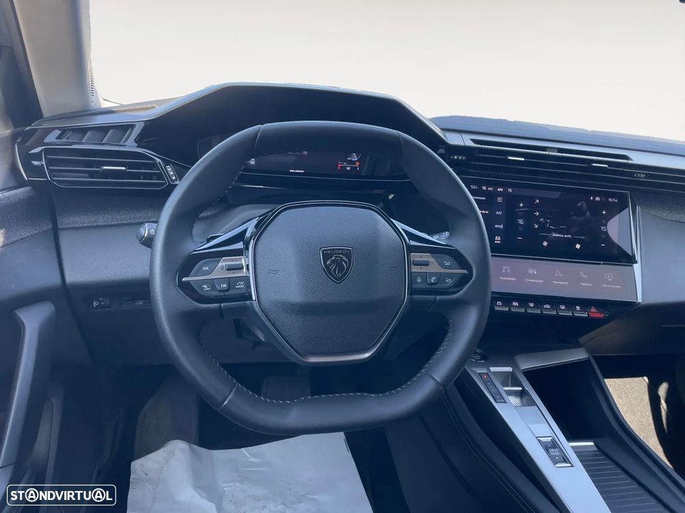 Peugeot 408 1.2 PureTech Allure EAT8 - 13