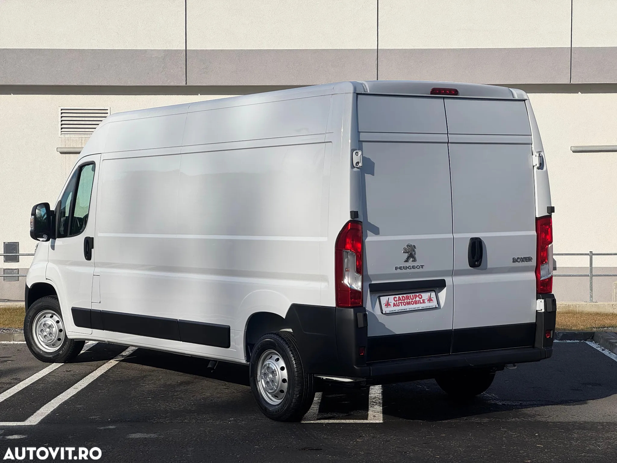 Peugeot Boxer 335 L3H2 13m3 2.2 BlueHDi 140cp - 15