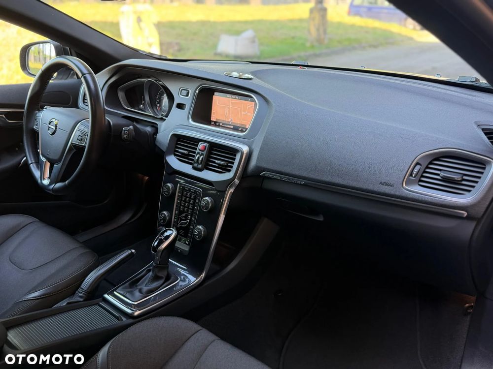 Volvo V40 Cross Country D3 Geartronic Momentum - 10