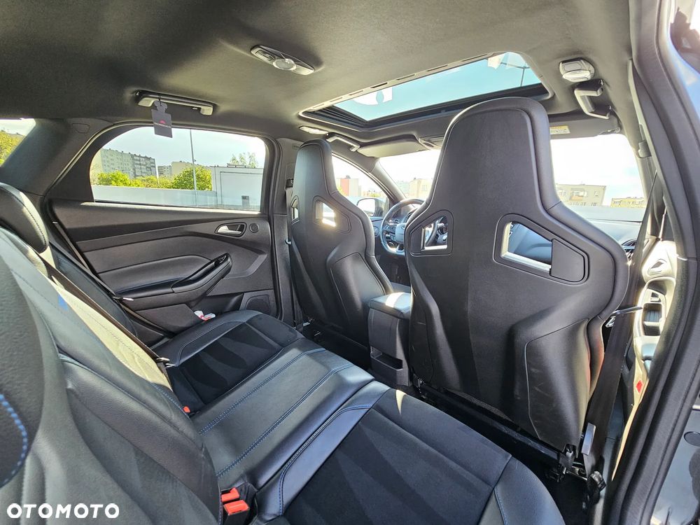 Ford Focus 2.3 EcoBoost RS - 14