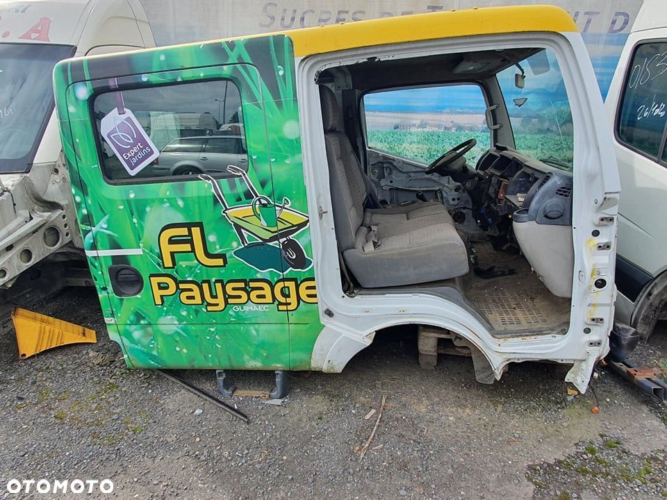 Kabina prawy bok Renault Maxity DOKA Nissan Cabstar ! - 1