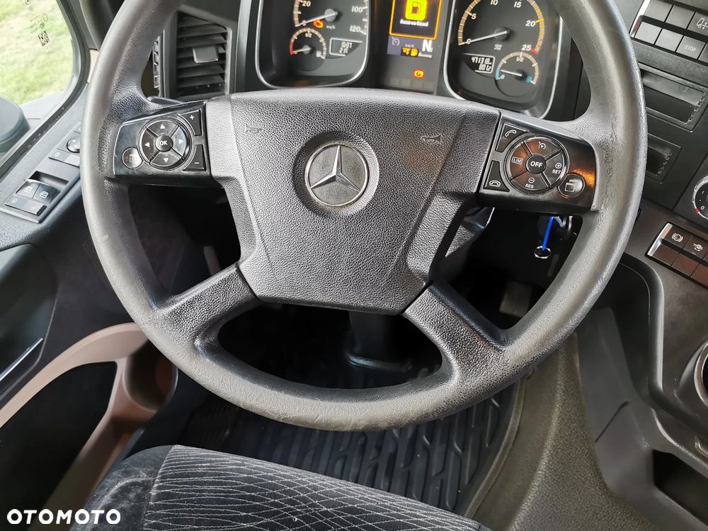 Mercedes-Benz Actros - 30