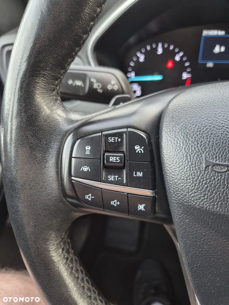 Ford Focus Turnier 2.0 TDCi DPF Titanium - 11