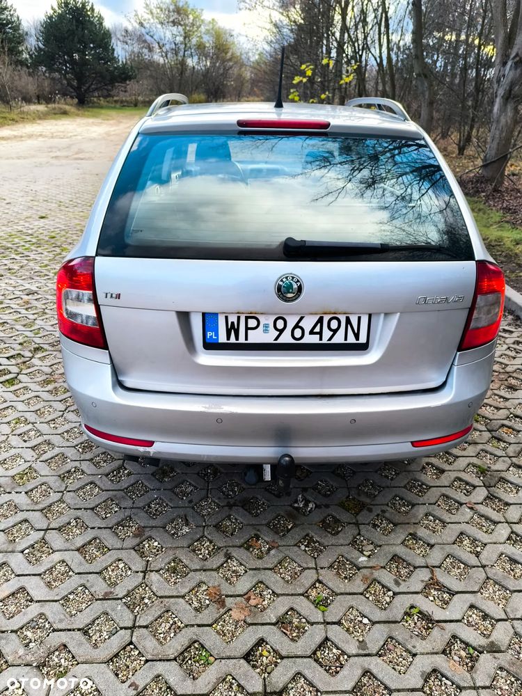 Skoda Octavia 2.0 TDI DPF Ambiente - 3