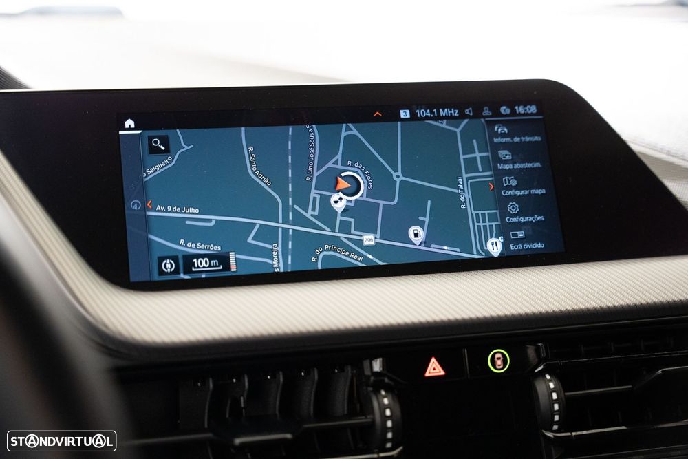 BMW 116 d Pack Desportivo M Auto - 11