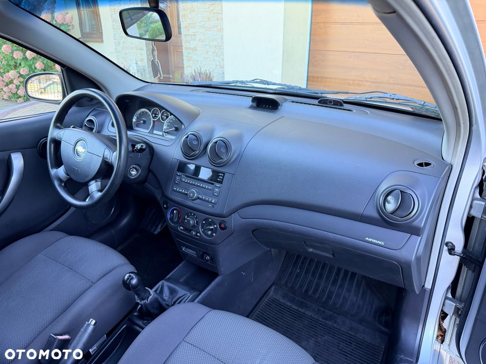 Chevrolet Aveo 1.2 Cool - 28