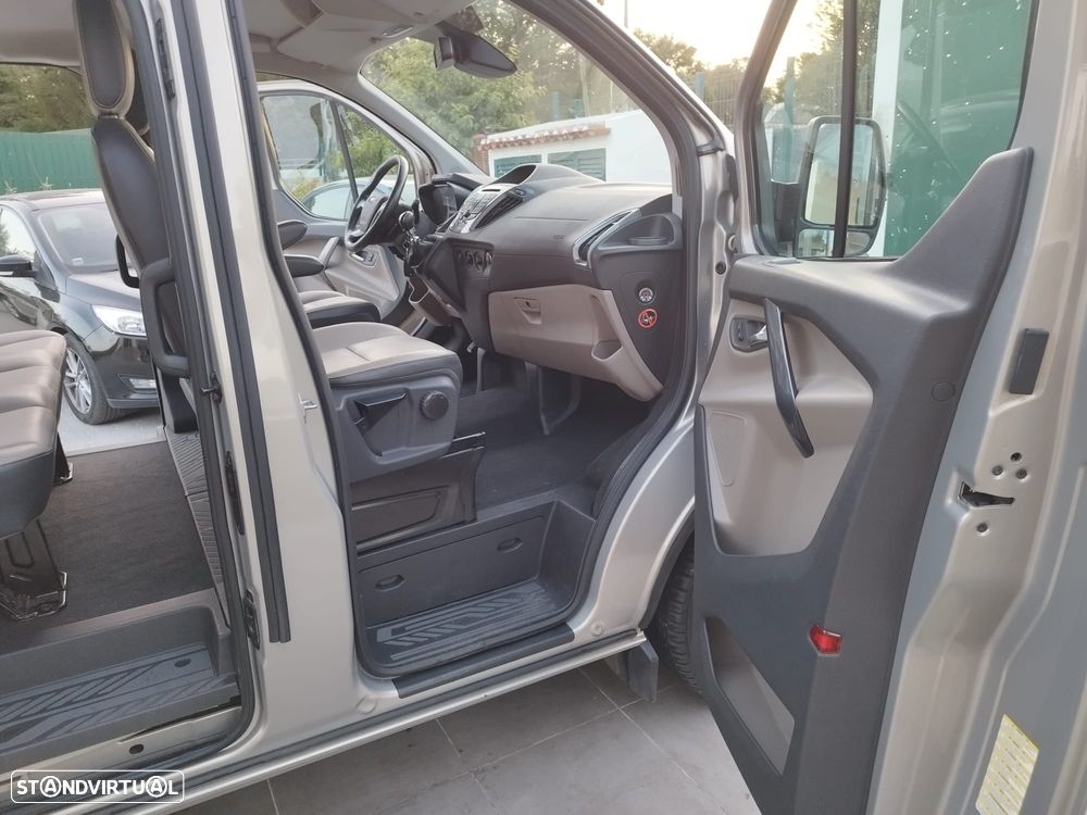 Ford Transit Custom  2.2 Tdci 125 Cv L2H1 Cabine  Dupla 5 Lugares - 19