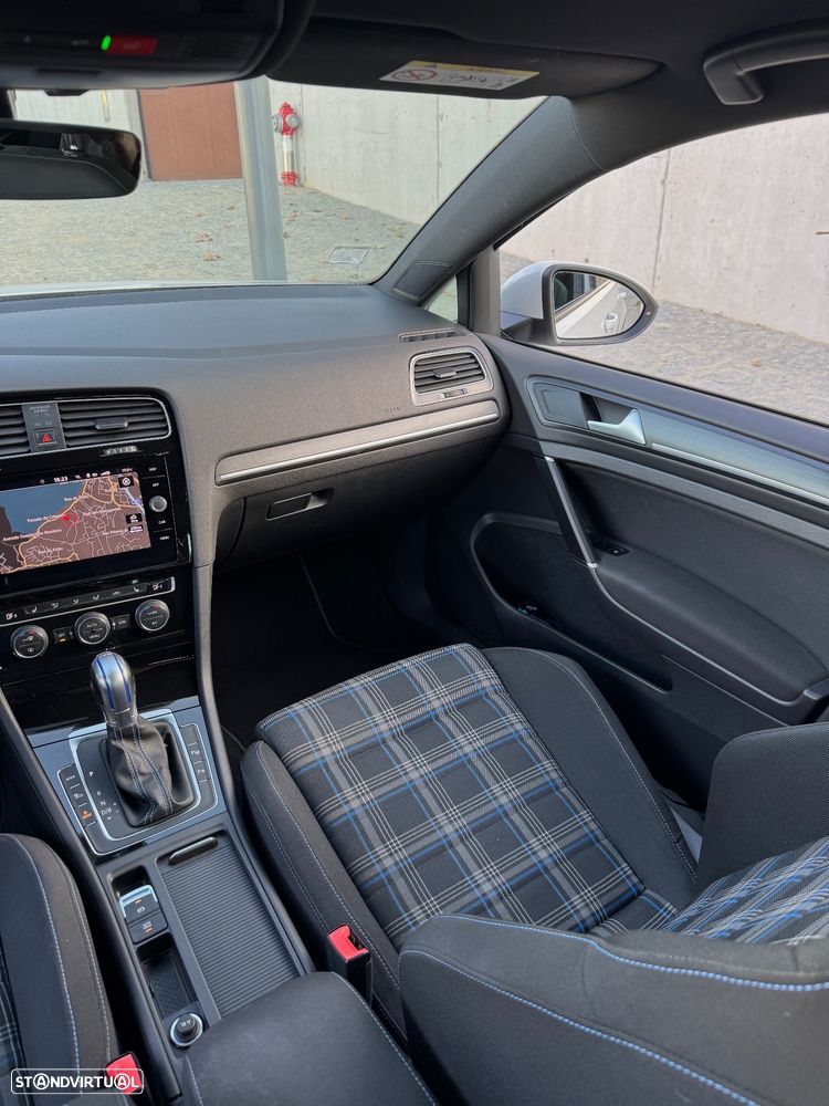 VW Golf 1.4 GTE Plug-In-Hybrid DSG - 14