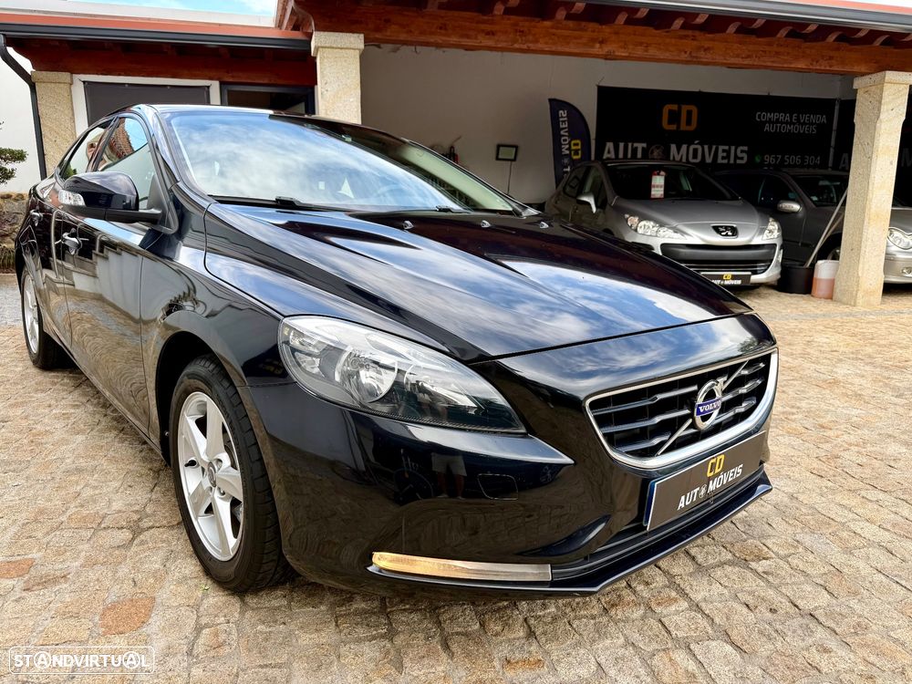 Volvo V40 D2 Kinetic - 26
