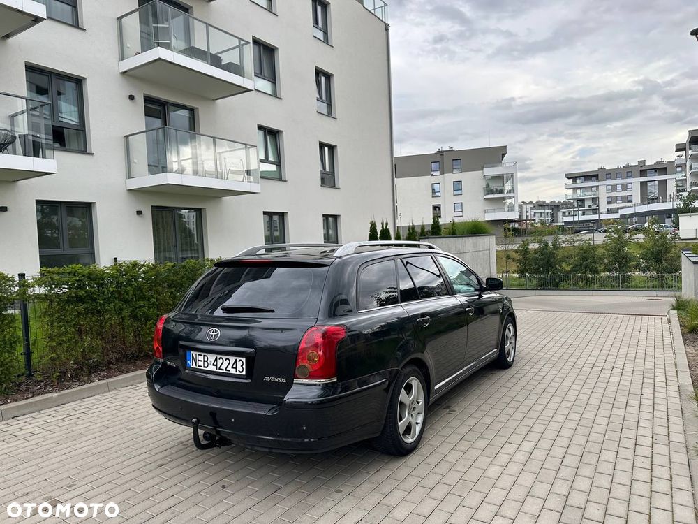 Toyota Avensis 2.0 D-4D High - 6