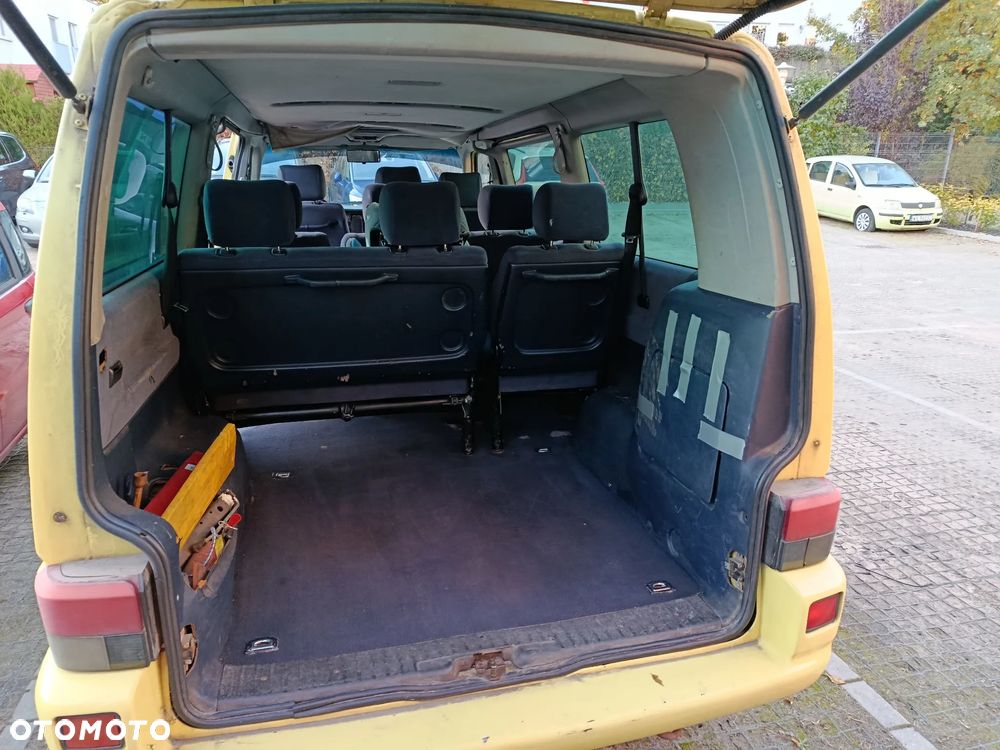 Volkswagen Caravelle TDI Basis / CL - 13
