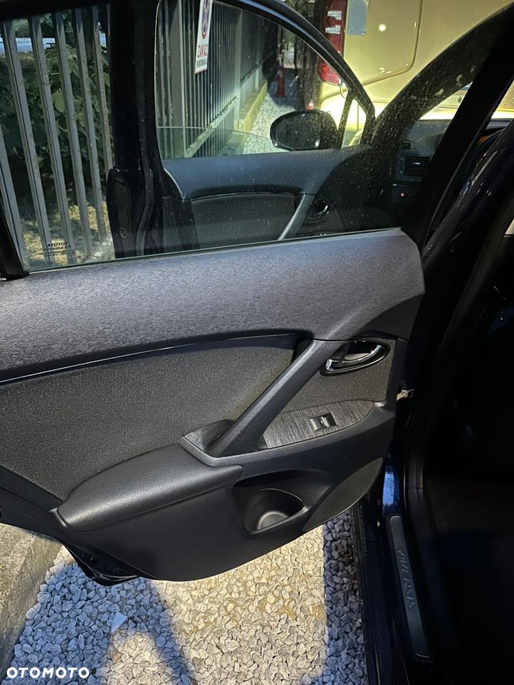 Toyota Avensis 2.2 D-4D Platinium - 10