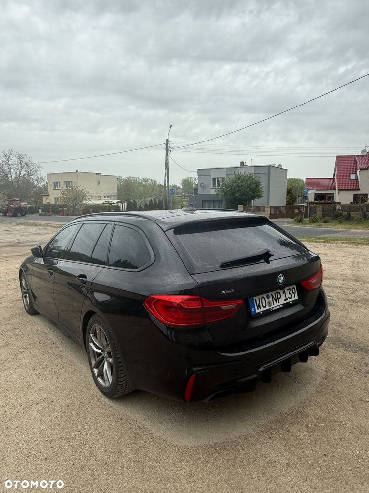 BMW Seria 5 520d xDrive M Sport Edition - 8