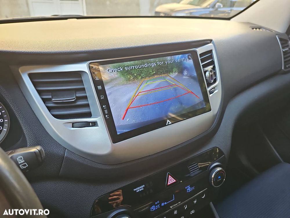 Hyundai Tucson 2.0 CRDI 4WD 6MT Style - 12