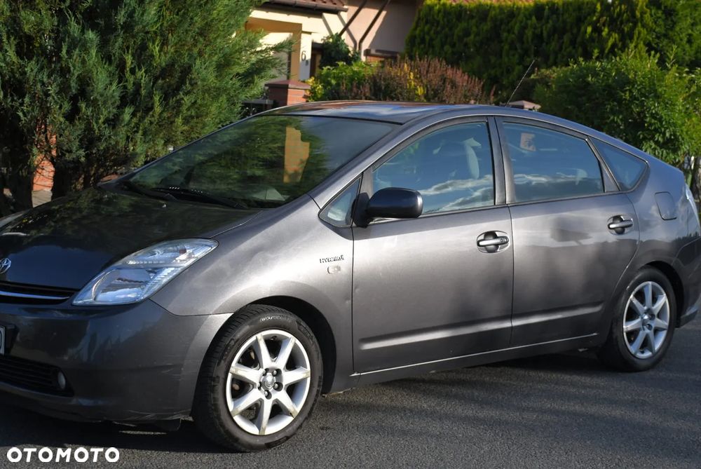 Toyota Prius - 2