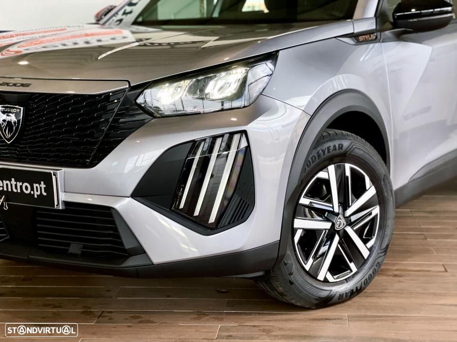 Peugeot 2008 1.2 PureTech Style - 6