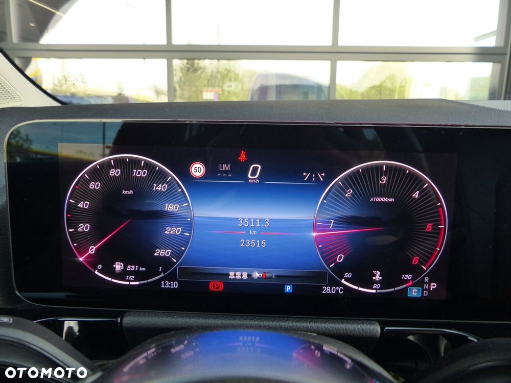 Mercedes-Benz GLA 200 d Progressive 8G-DCT - 27