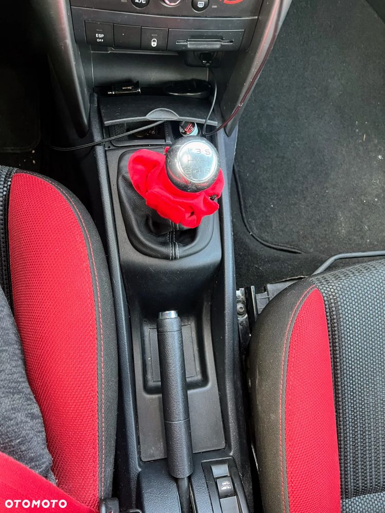 Peugeot 207 CC - 21