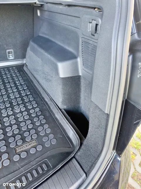 Volkswagen Touran 1.4 TSI BMT Comfortline - 22