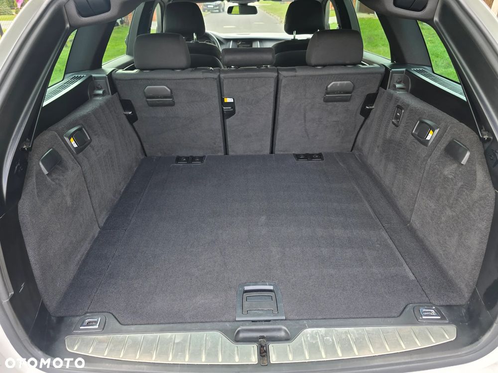 BMW Seria 5 525d xDrive Luxury Line - 16