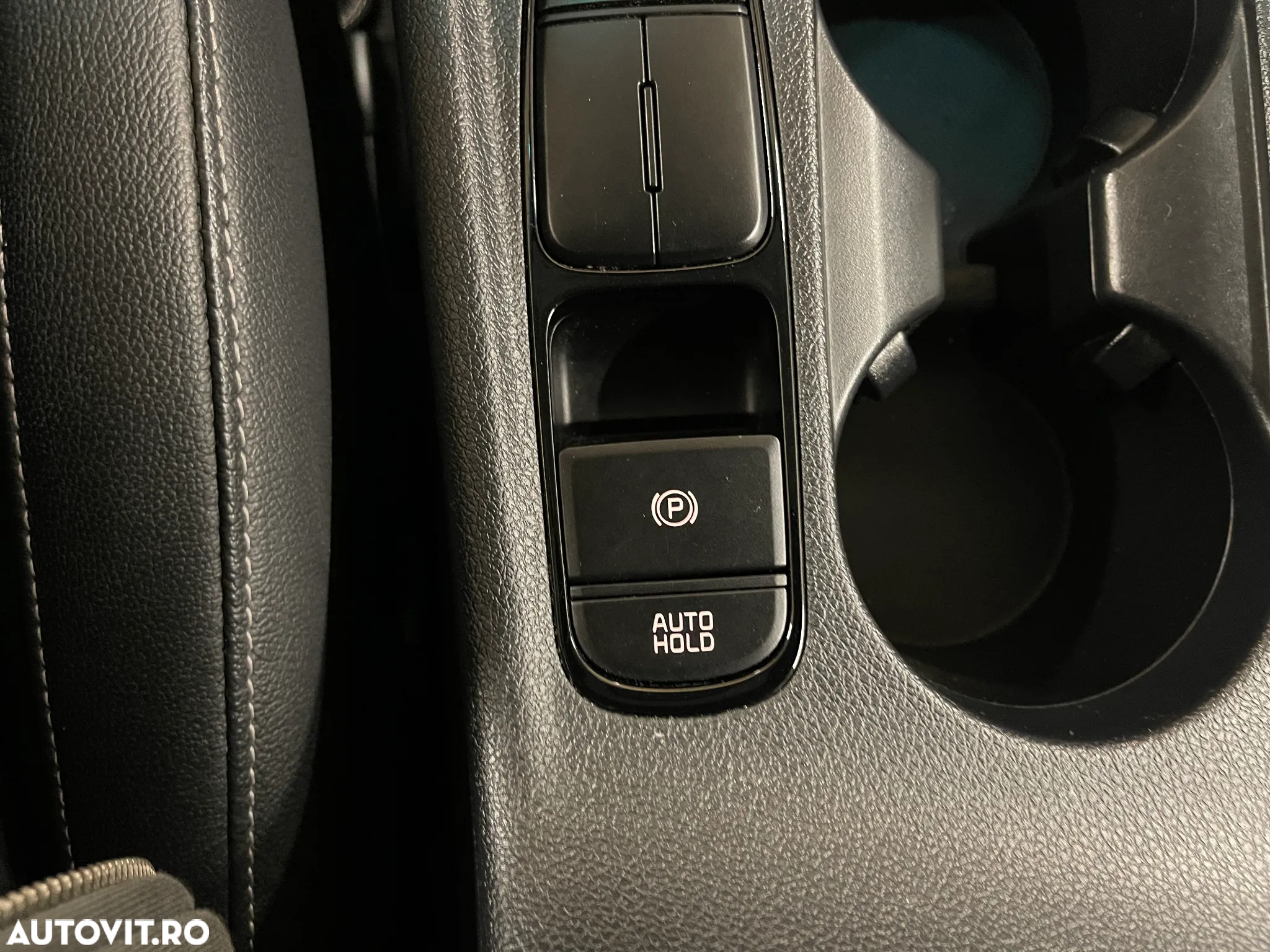 Kia Niro 1.6 GDI HEV 2WD OPF Aut. Spirit - 24