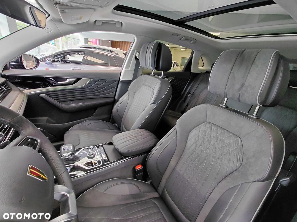 Hongqi HS5 2.0T AWD - 14