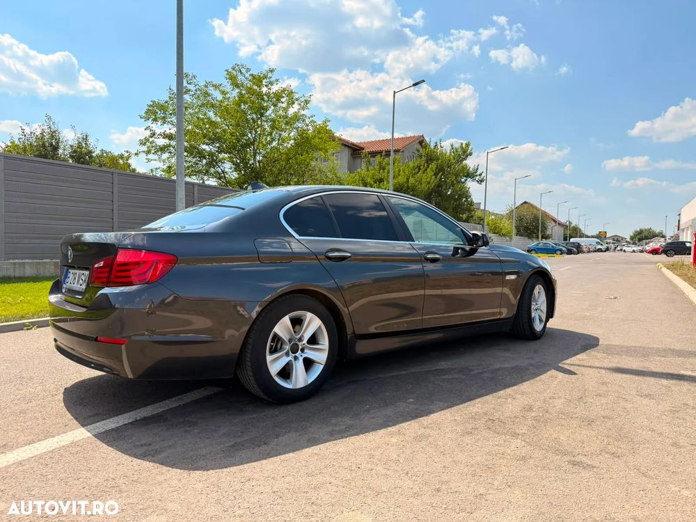 BMW Seria 5 525d xDrive AT - 7