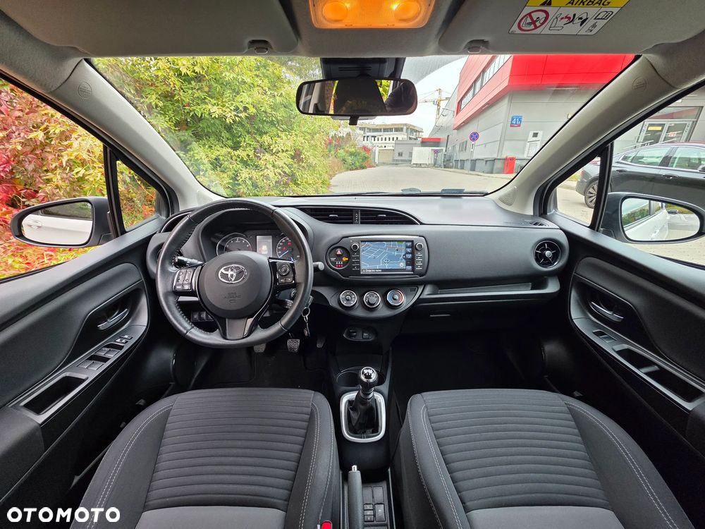 Toyota Yaris - 12