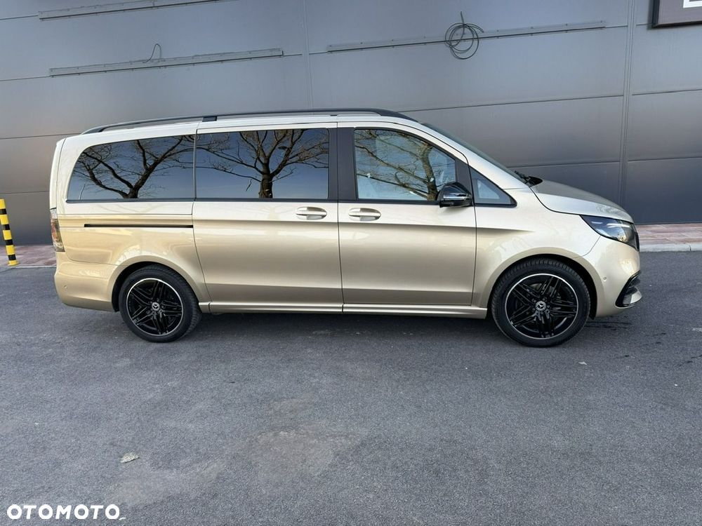 Mercedes-Benz Klasa V 300 d lang 4Matic 9G-TRONIC Exclusive - 2