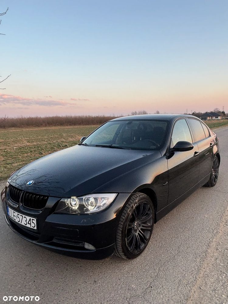 BMW Seria 3 318i - 16