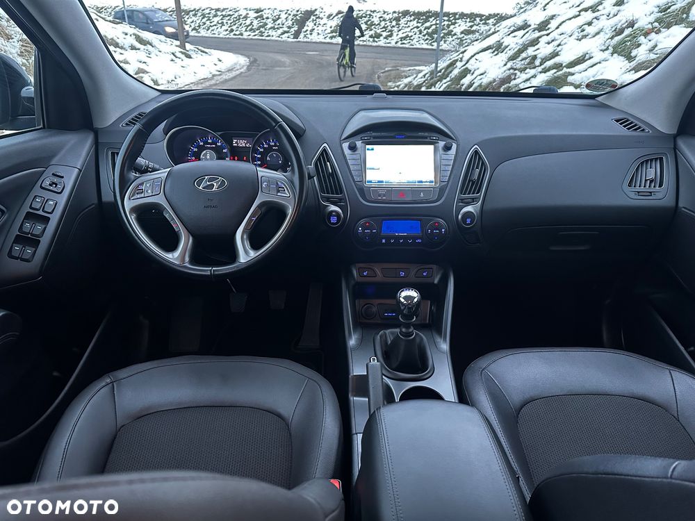 Hyundai ix35 1.6 2WD Fifa World Cup Edition - 14