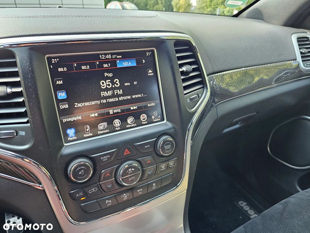 Jeep Grand Cherokee - 15