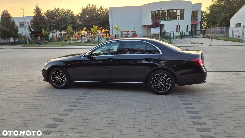 Mercedes-Benz Klasa E 200 9G-TRONIC - 4