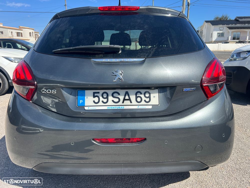 Peugeot 208 1.2 PureTech Style - 23