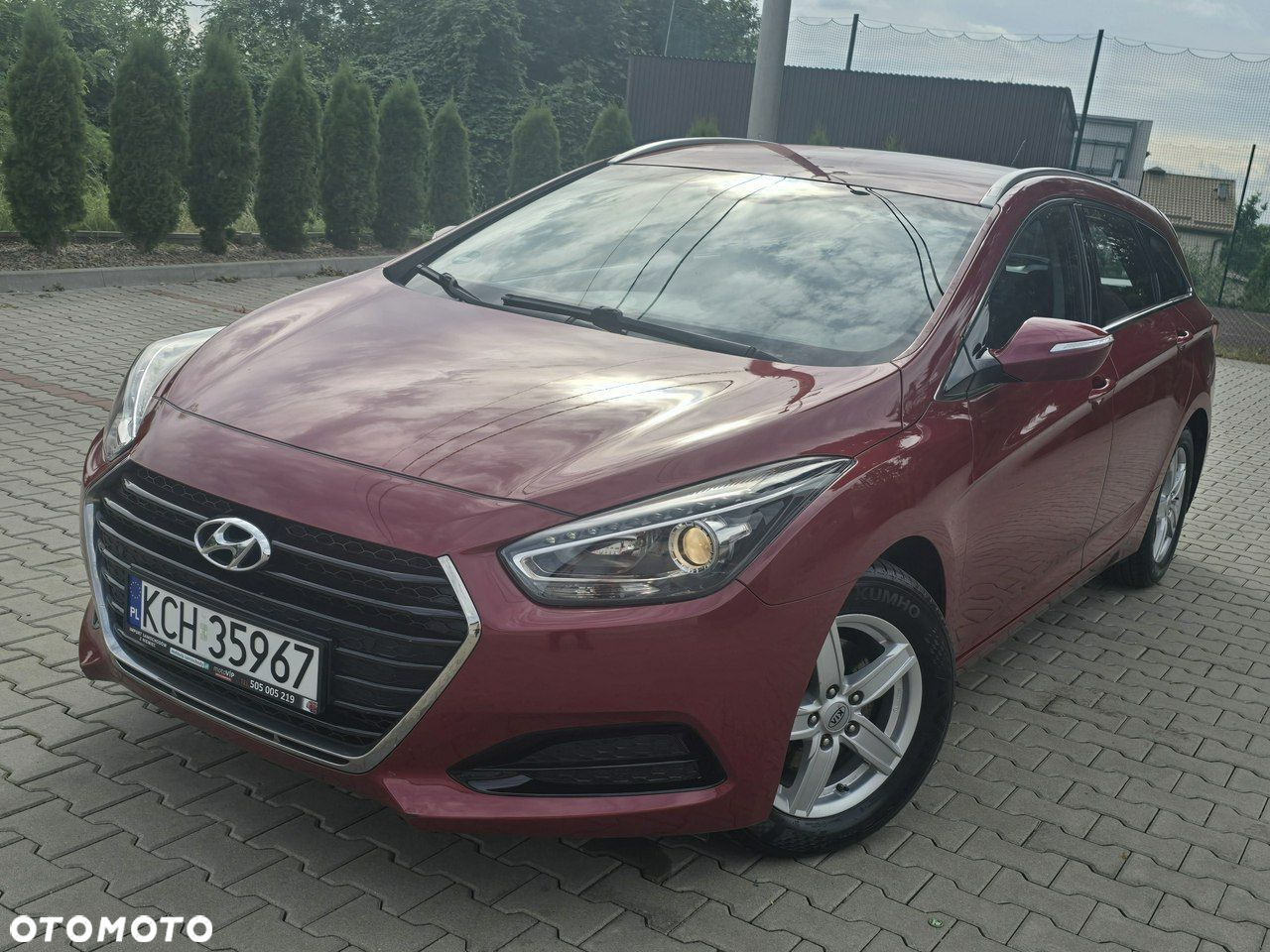 Hyundai i40 Kombi blue 1.6 Trend - 2
