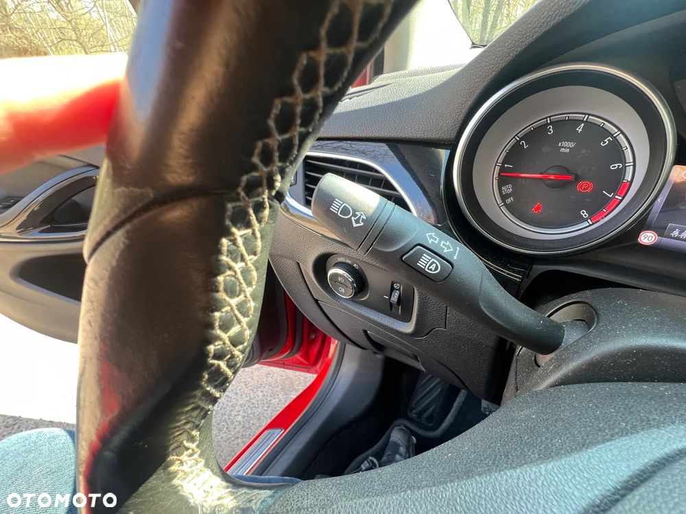 Opel Astra 1.4 T Elite S&S - 27