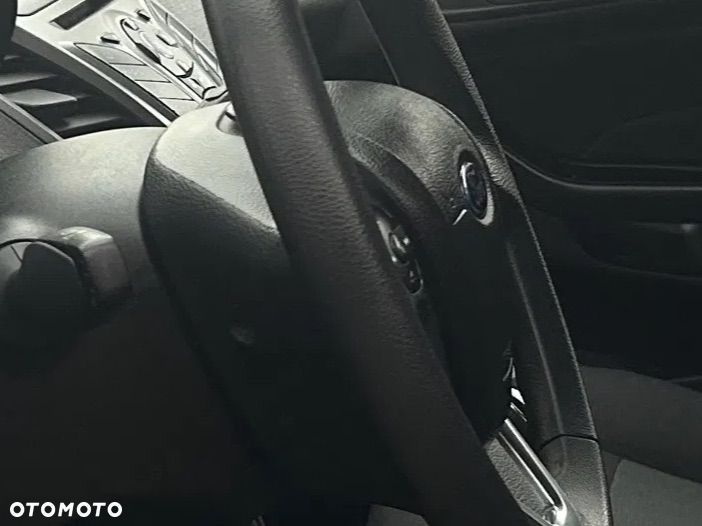 Ford Fiesta - 25
