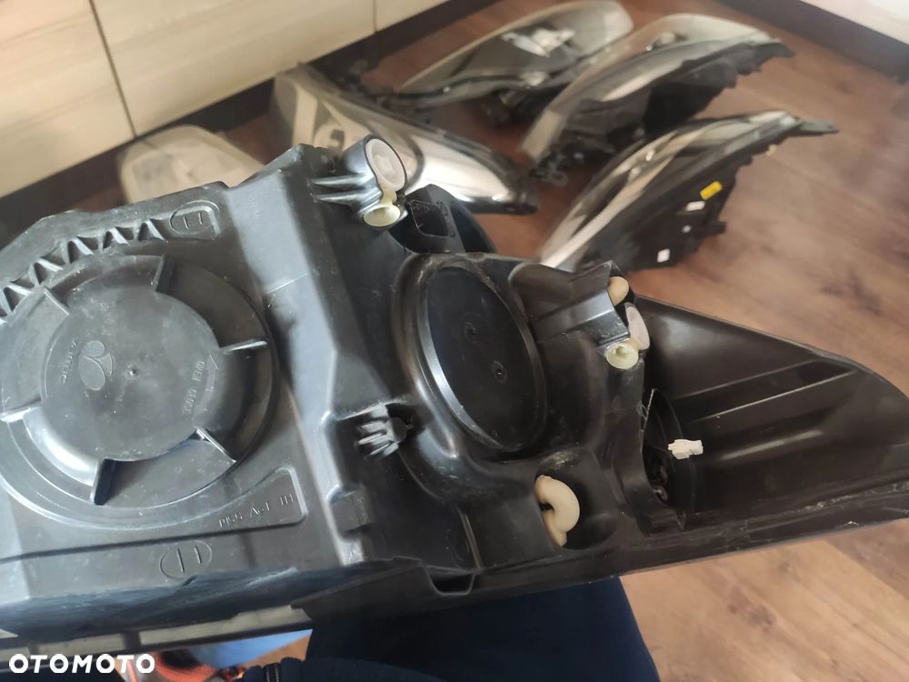 Lampa Lewy przód Ford Focus MKIV MK4 18- LED mx7b-13e015-ce - 5