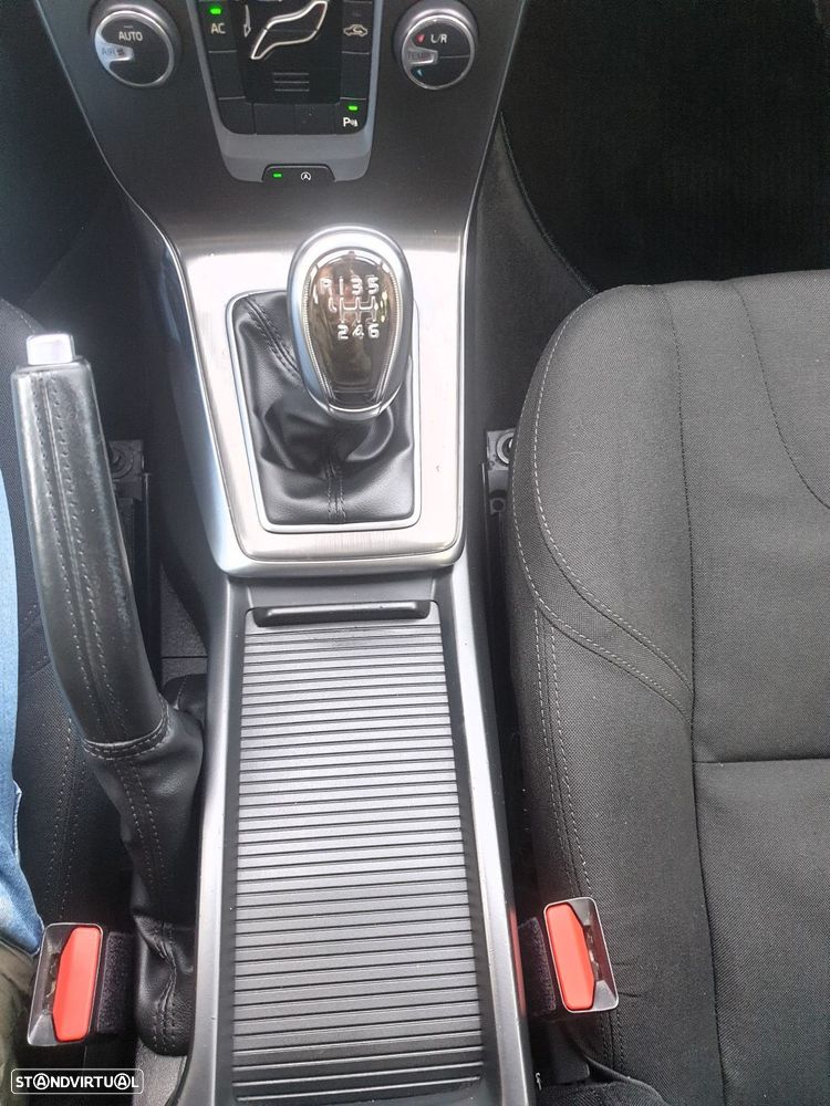 Volvo V40 1.6 D2 Eco Kinetic - 25