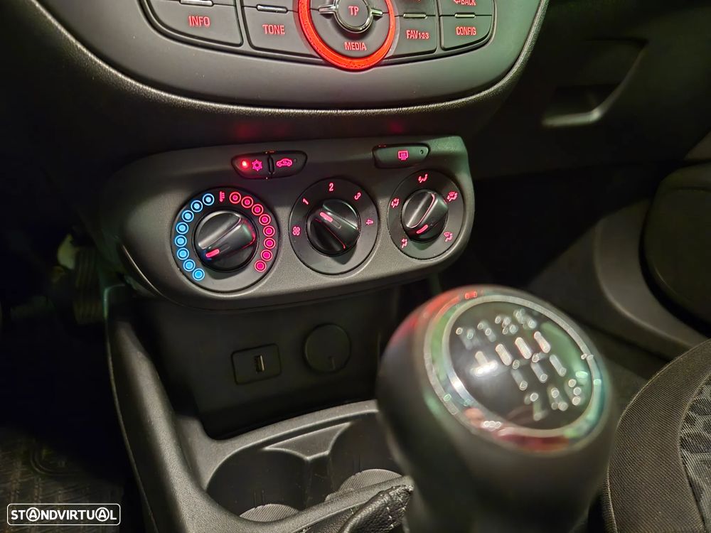 Opel Corsa 1.0 T Cosmo - 14