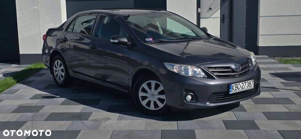 Toyota Corolla - 33