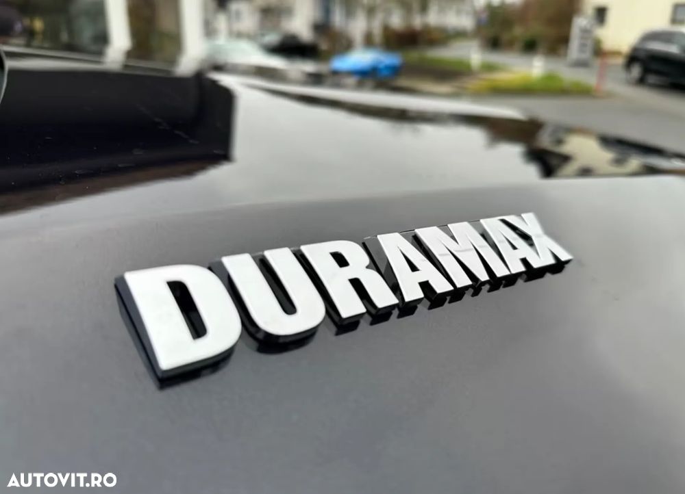 Chevrolet Silverado - 33