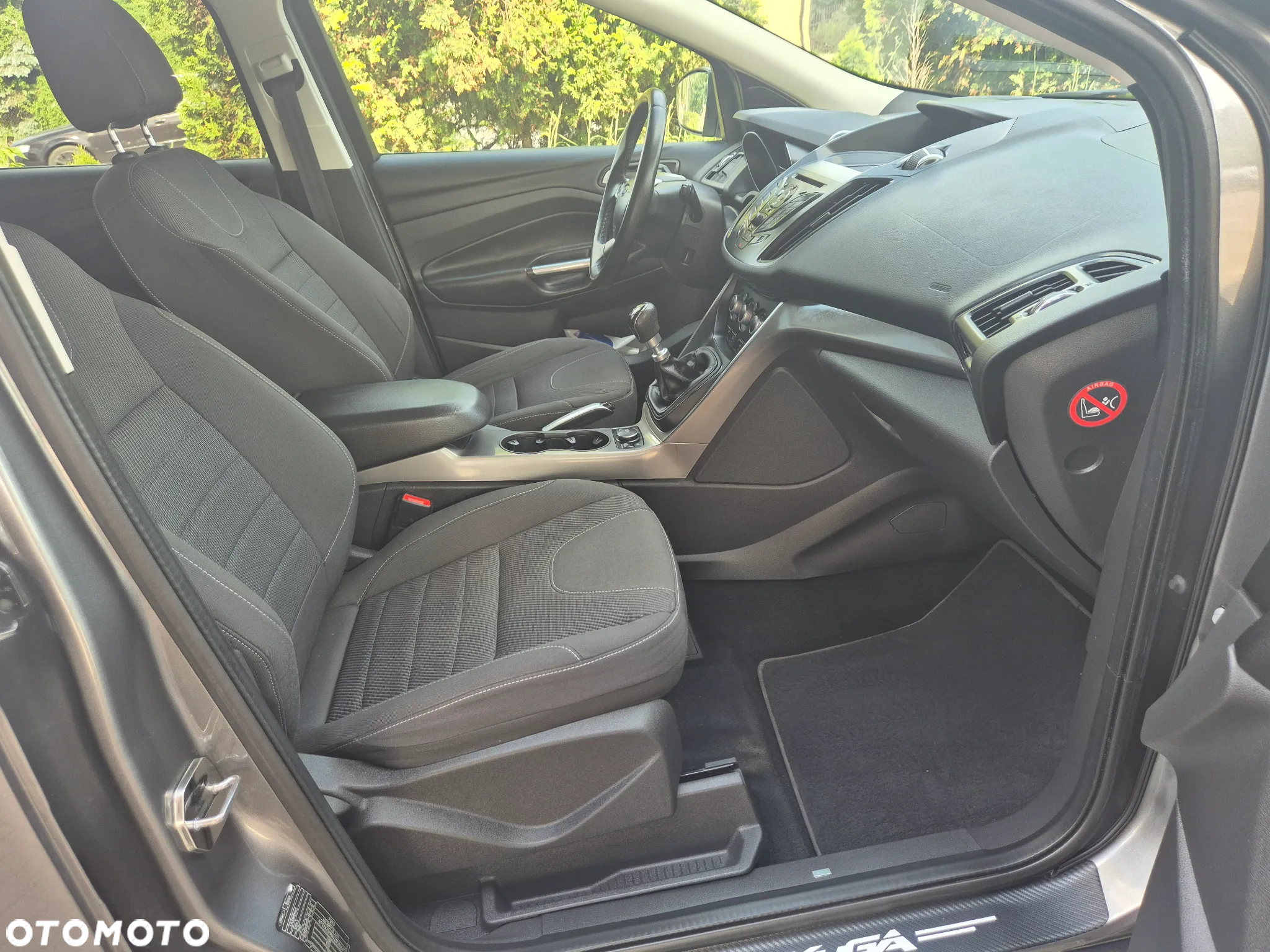 Ford Kuga - 30