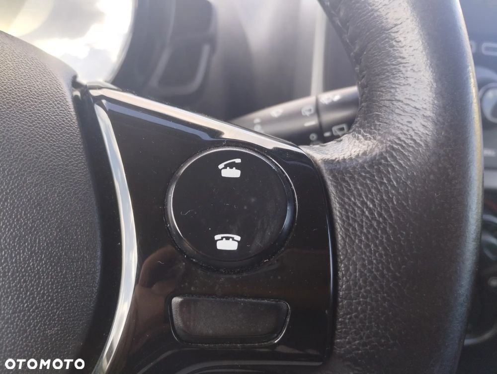 Toyota Aygo x-play - 15