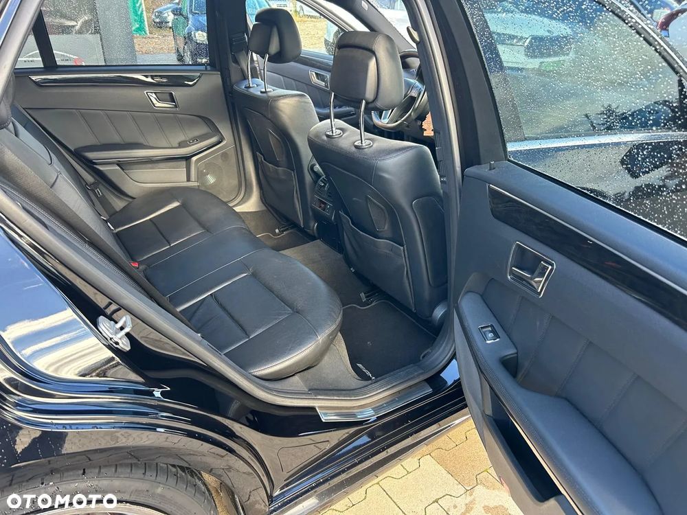 Mercedes-Benz Klasa E 350 CDI BlueEff Avantgarde - 22