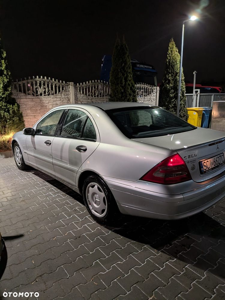 Mercedes-Benz Klasa C 200 CDI Classic - 2