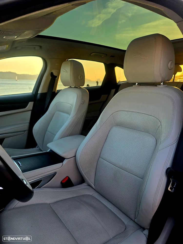 Jaguar F-Pace 2.0 D200 AWD R-Dynamic SE - 10