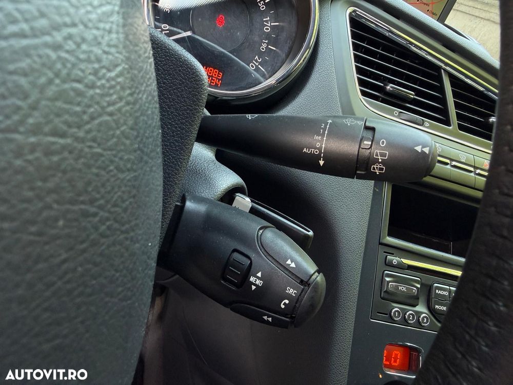 Peugeot 5008 155 THP Automatik Active - 26